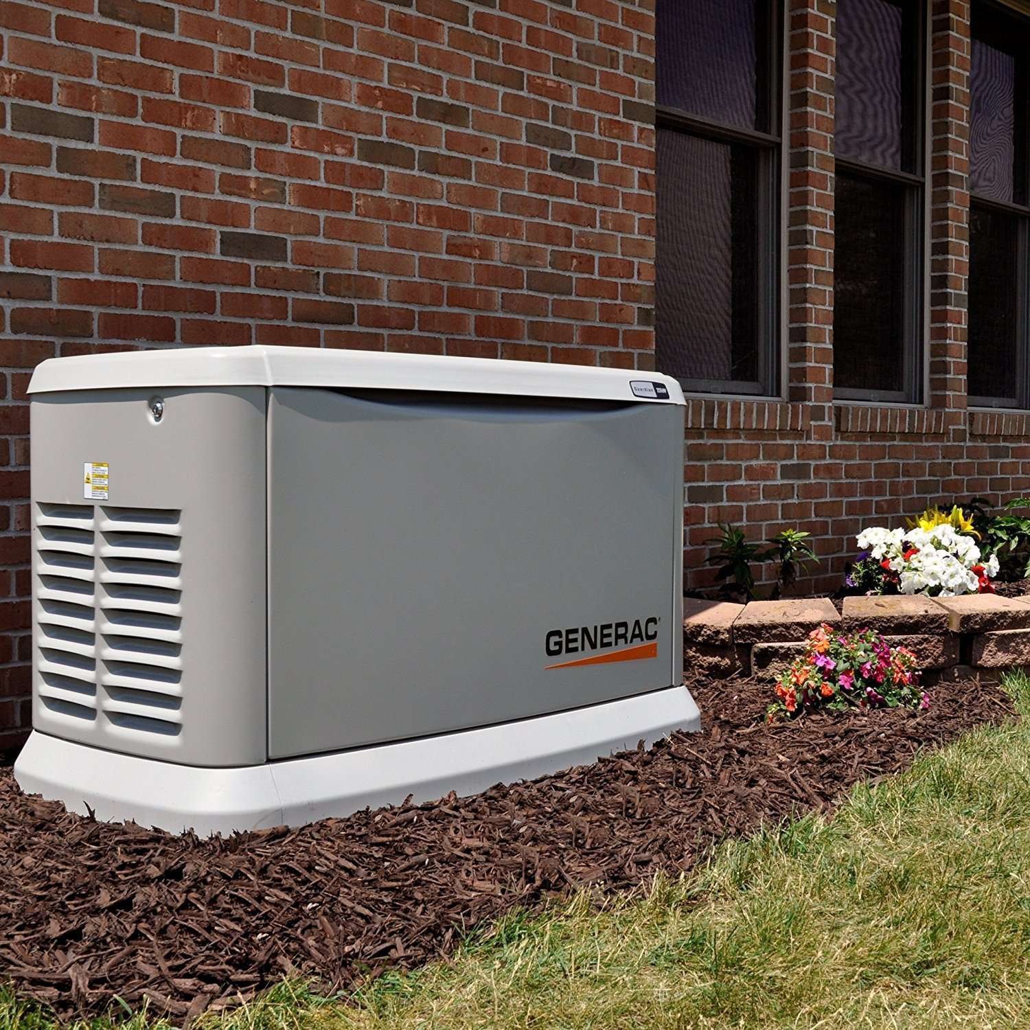 Generac 7033 Guardian 11kW/10kW LP/NG Standby Generator w/ Smart Transfer Switch Scratch & Dent